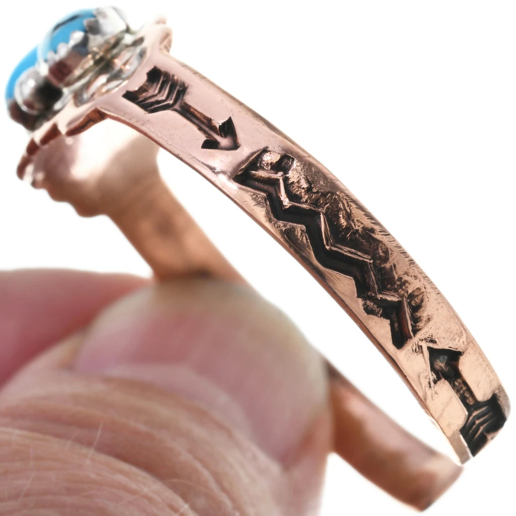 Bracelet navajo pour bébé en cuivre avec turquoises