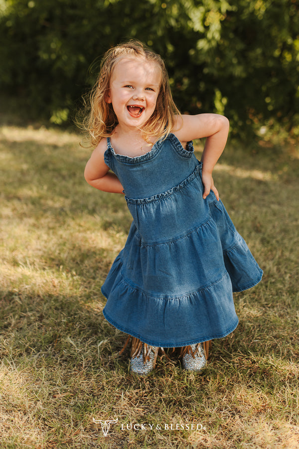 Robe en denim à volants