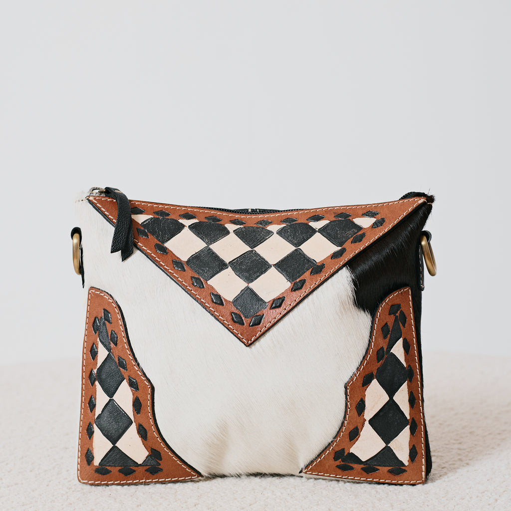 Pochette western damier en poil de vache