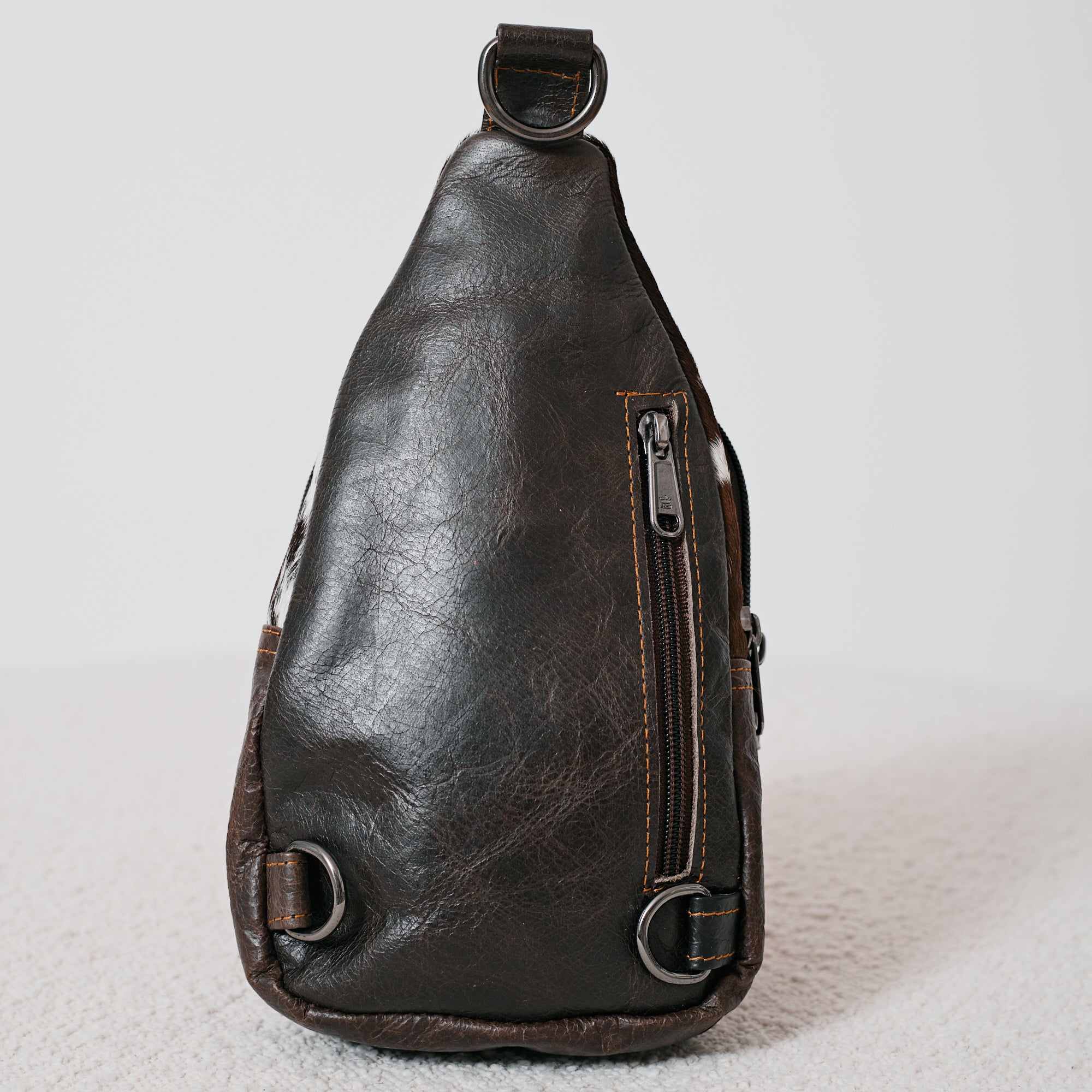 Sac bandoulière western en poil de vache brun et blanc
