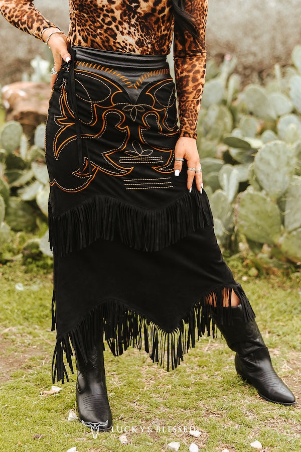 Jupe longue à franges et coutures western noires