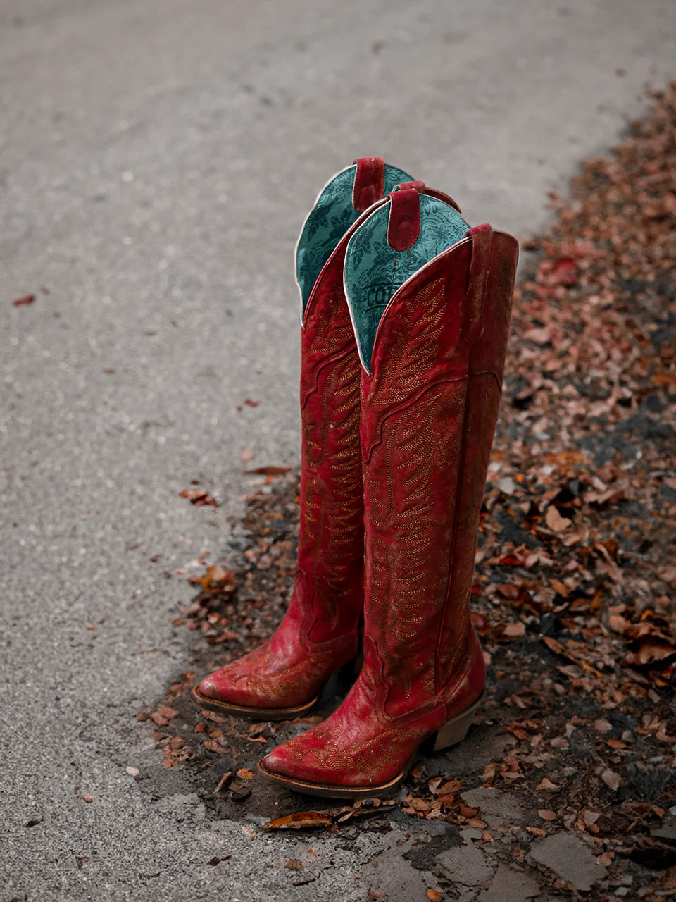 Bottes de cowboy rouges brodées à tige haute pour femme