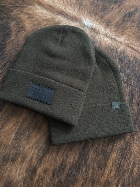 Hostile Western tuques