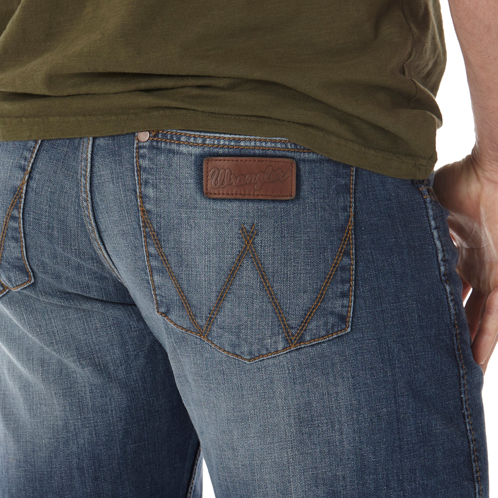 Wrangler Retro® Limited Edition Slim Straight Jean